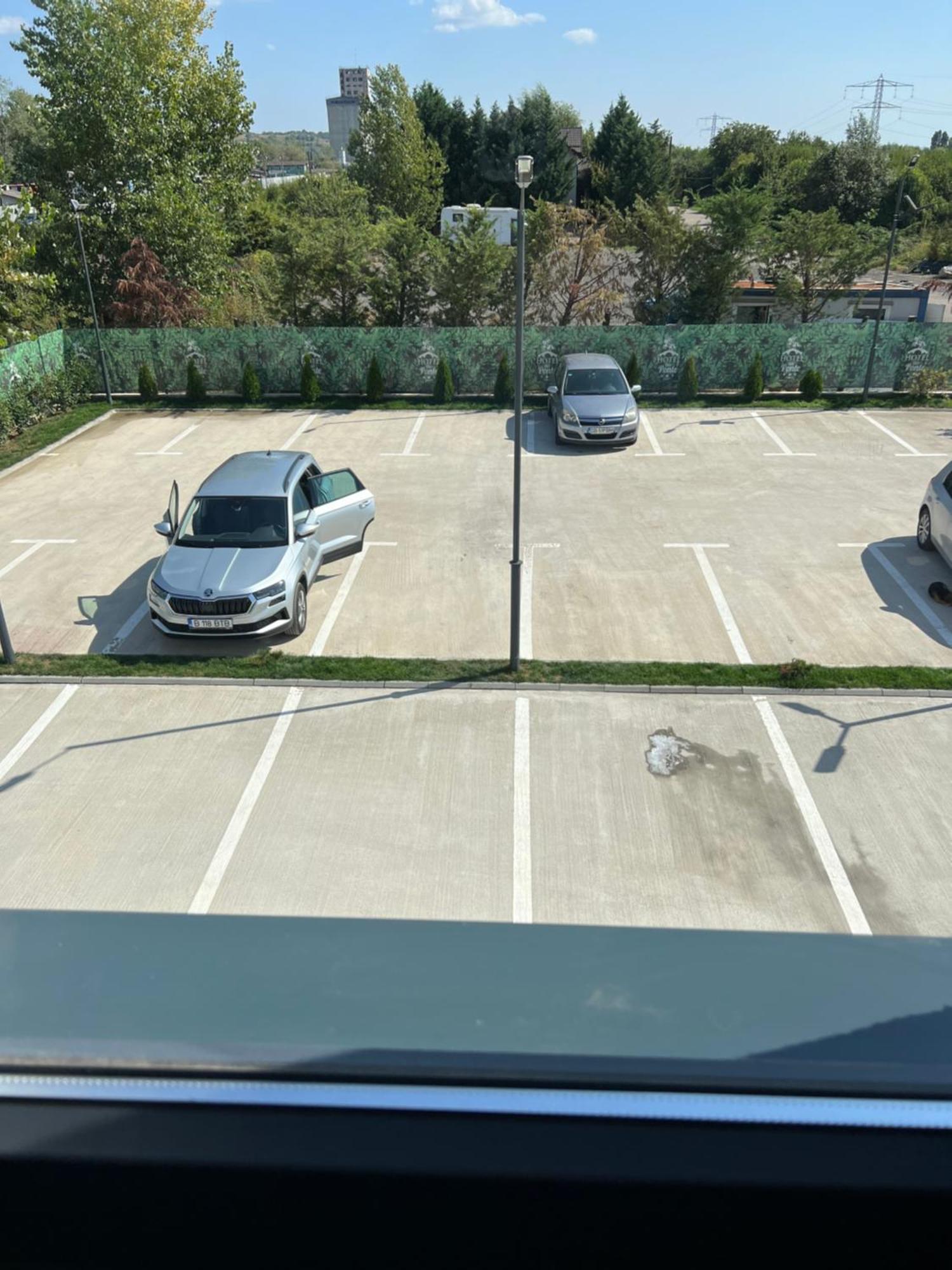 טרגובישטה Hotel Del Ponte מראה חיצוני תמונה